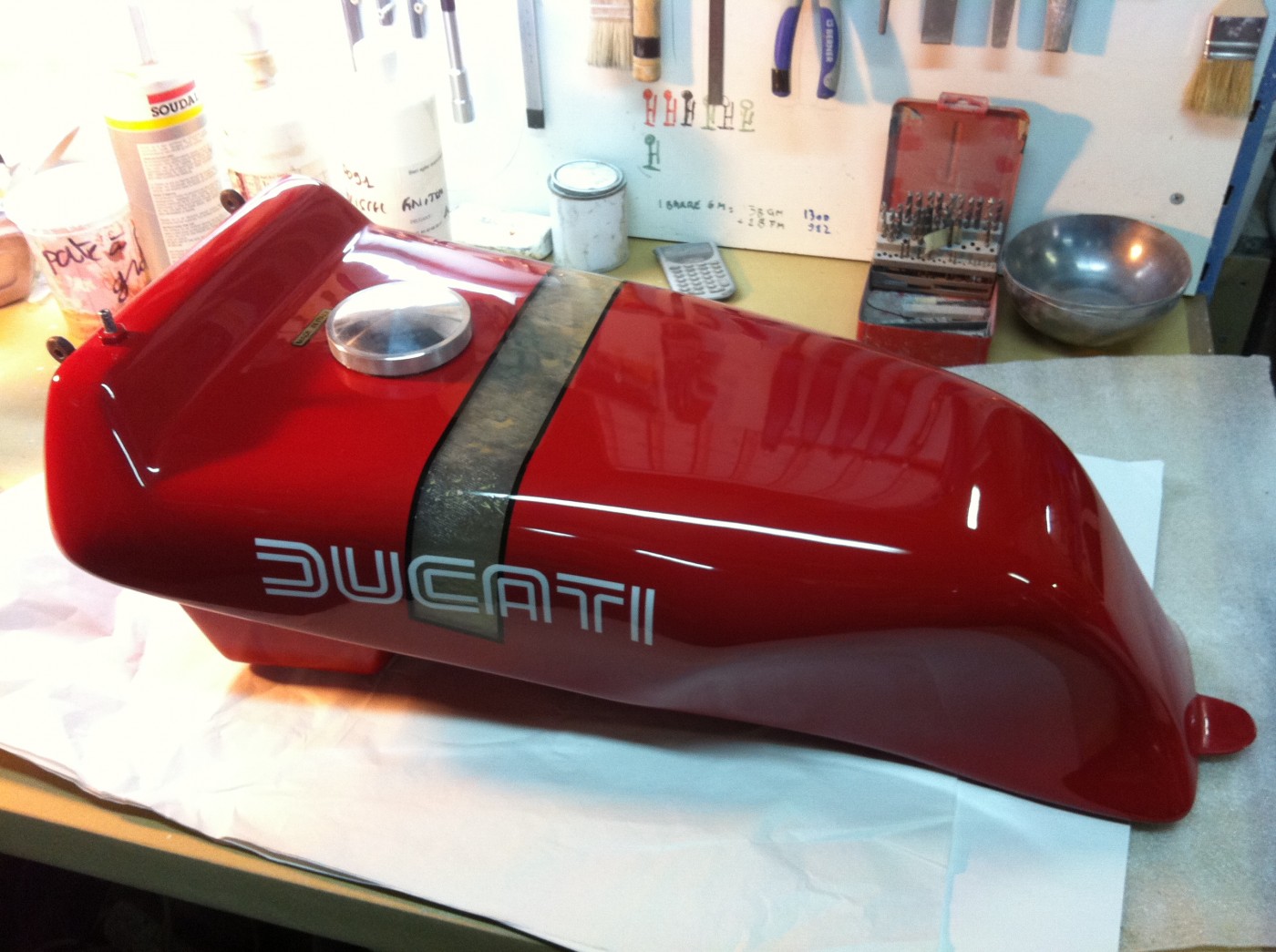 IMG 1916 e1353362397405 Réservoir Ducati